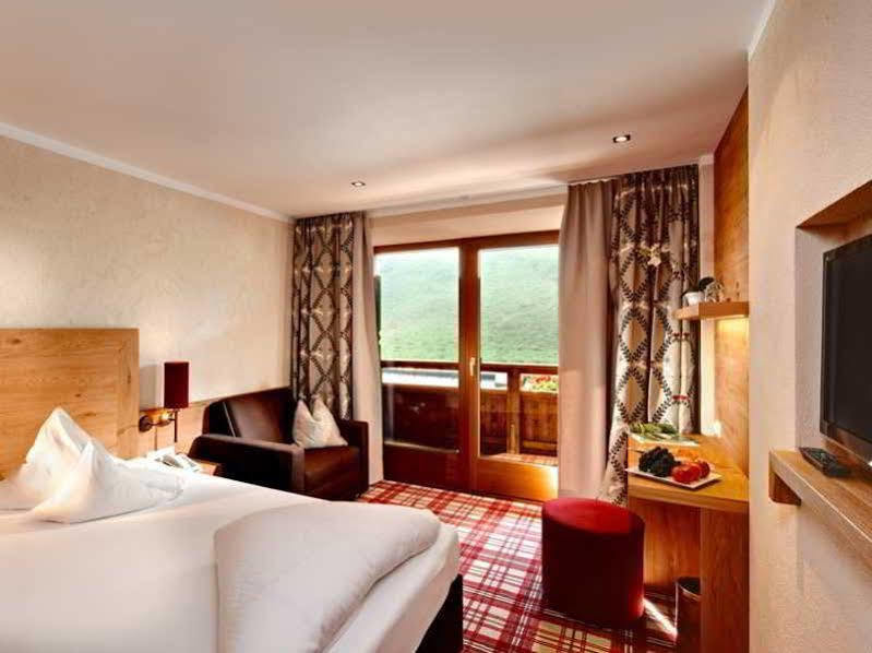 Hotel Berghof Crystal Spa & Sports Tux Εξωτερικό φωτογραφία